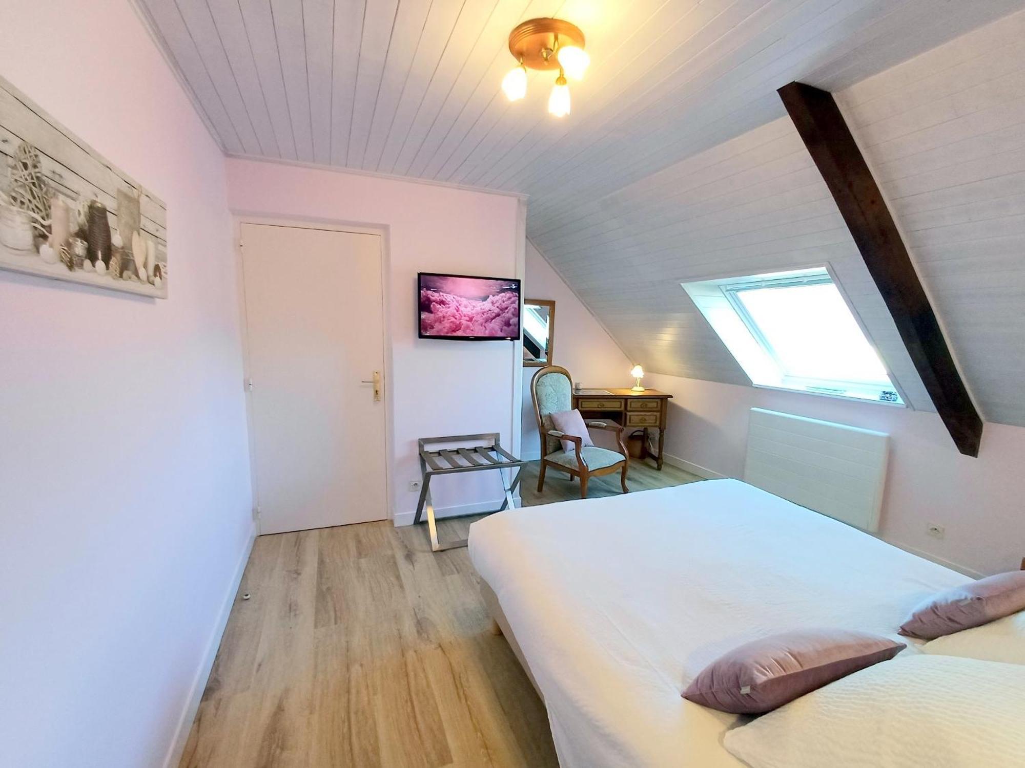 Au Calme A 10Mn Des Baies De Douarnenez Et Audierne Avec Cuisine A Disposition Mahalon Εξωτερικό φωτογραφία