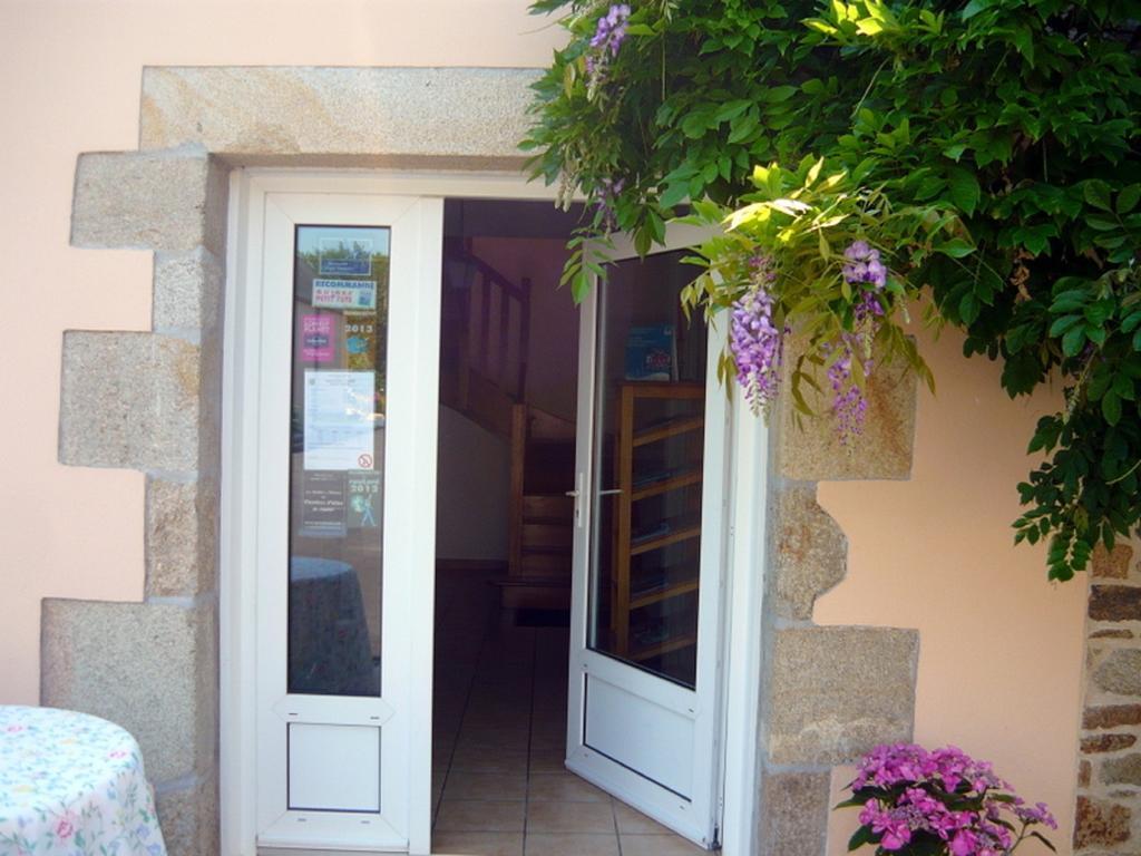 Au Calme A 10Mn Des Baies De Douarnenez Et Audierne Avec Cuisine A Disposition Mahalon Εξωτερικό φωτογραφία