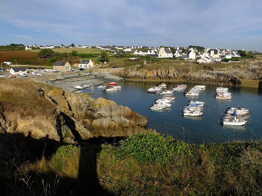 Au Calme A 10Mn Des Baies De Douarnenez Et Audierne Avec Cuisine A Disposition Mahalon Εξωτερικό φωτογραφία